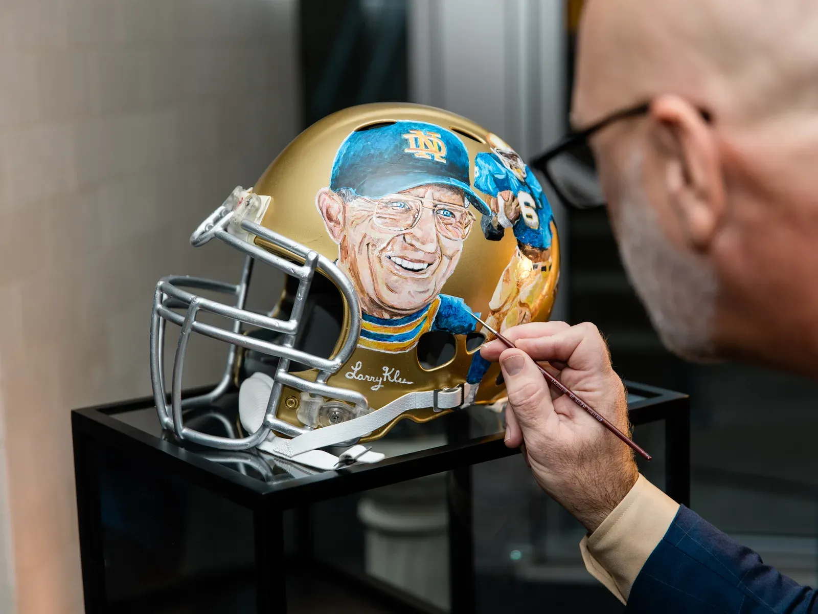 A hand-painted Jerome Bettis helmet signed for the gala auction